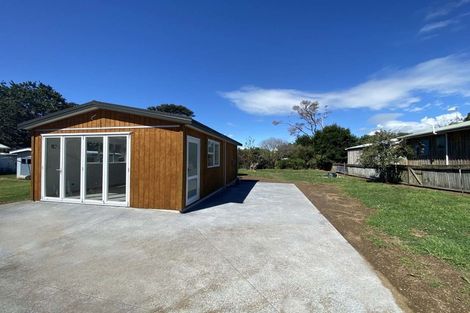 Photo of property in 78 Howard Road, Orere Point, Papakura, 2585