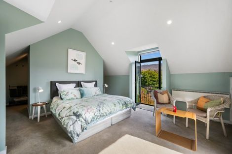 Photo of property in 8b Minaret Ridge, Wanaka, 9305