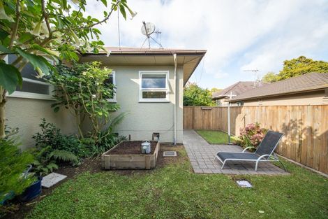 Photo of property in 2/281 Park Road, Hokowhitu, Palmerston North, 4410