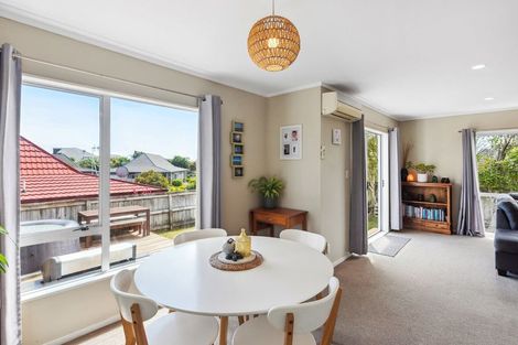 Photo of property in 73 Langdale Avenue, Paraparaumu, 5032