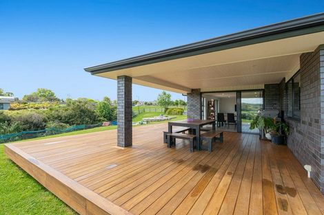 Photo of property in 22 Awatiro Drive, Kaukapakapa, 0871
