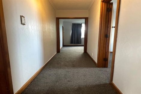 Photo of property in 106 Golf Road, New Lynn, Auckland, 0600