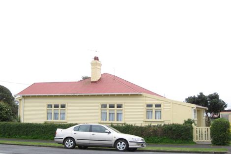 Photo of property in 9/1 Karamu Street, Strandon, New Plymouth, 4312