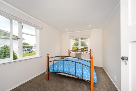 Photo of property in 9 Bull Street, Bulls, 4818