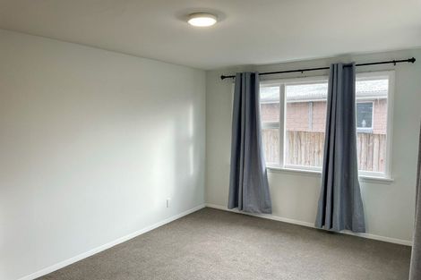 Photo of property in 64 Frensham Crescent, Woolston, Christchurch, 8062