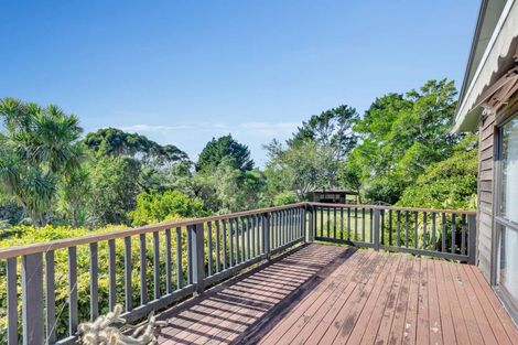 Photo of property in 27 Donnelly Street, Oakura, 4314