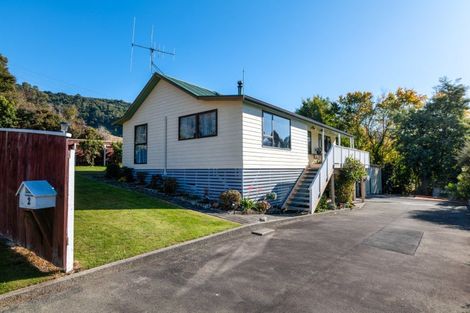 Photo of property in 2 Kavanagh Place, Havelock, 7100