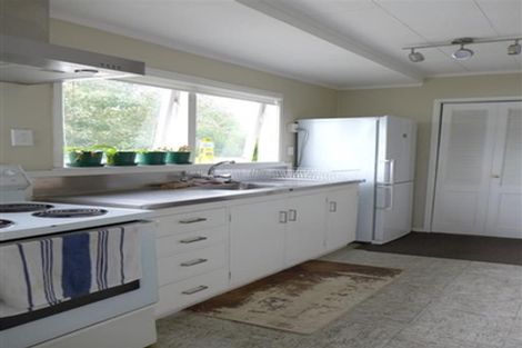 Photo of property in 10 Titoki Avenue, Mangere Bridge, Auckland, 2022