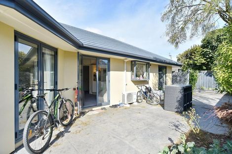 Photo of property in 30a Peer Street, Upper Riccarton, Christchurch, 8041