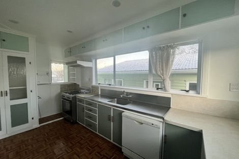 Photo of property in 24 York Avenue, Heretaunga, Upper Hutt, 5018