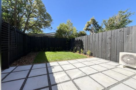 Photo of property in 8/90 Holly Road, St Albans, Christchurch, 8014
