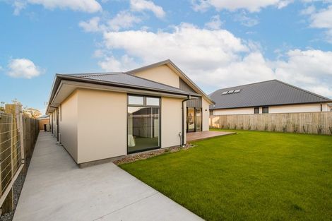 Photo of property in 32 Withers Crescent, Halswell, Christchurch, 8025