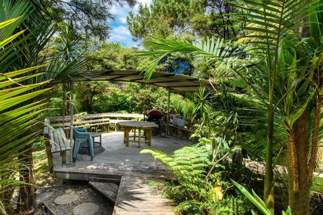 Photo of property in 43 Sunnyvale Road, Massey, Auckland, 0614