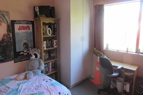 Photo of property in 90 Rhodes Street, Waimate, 7924