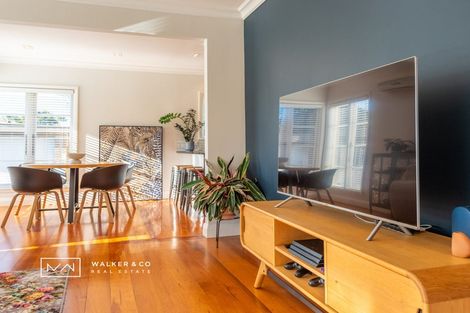 Photo of property in 15 Raukawa Grove, Trentham, Upper Hutt, 5018