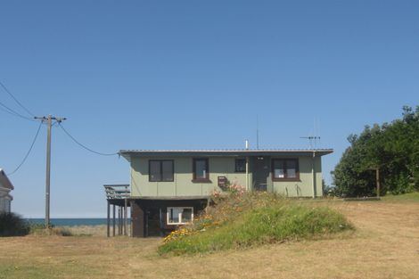 Photo of property in 461 Pukehina Parade, Pukehina, Te Puke, 3189