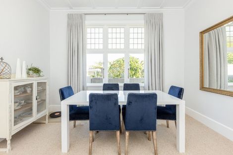 Photo of property in 20 Cameron Road, Bluff Hill, Napier, 4110