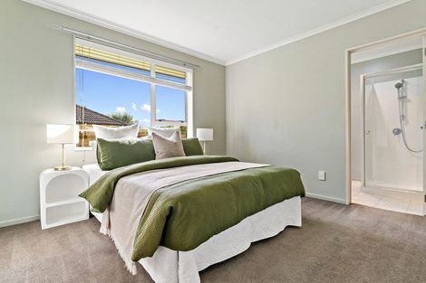Photo of property in 12 Redcastle Drive, East Tamaki, Auckland, 2013