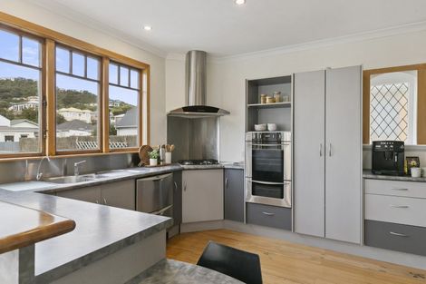 Photo of property in 255 The Parade, Island Bay, Wellington, 6023