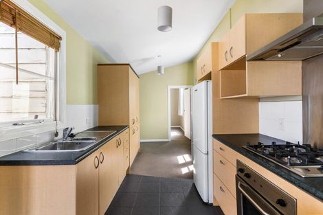 Photo of property in 17 Home Street, Mount Victoria, Wellington, 6011