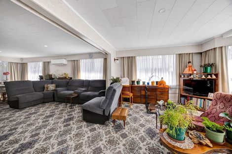 Photo of property in 35 Murdoch Street, Hawera, 4610