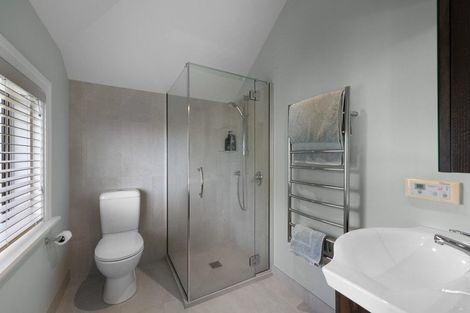 Photo of property in 151 Hackthorne Road, Cashmere, Christchurch, 8022