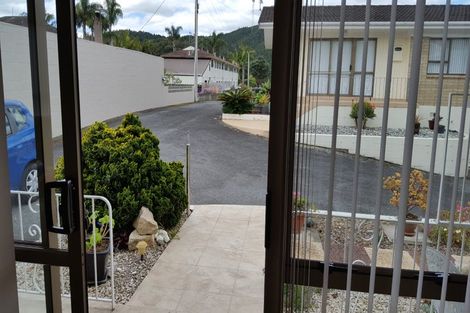 Photo of property in 27 Kamo Road, Regent, Whangarei, 0112