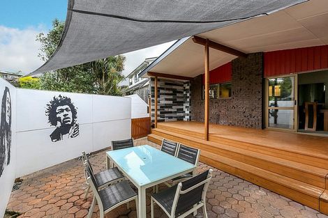 Photo of property in 7 Lombardy Place, Whalers Gate, New Plymouth, 4310