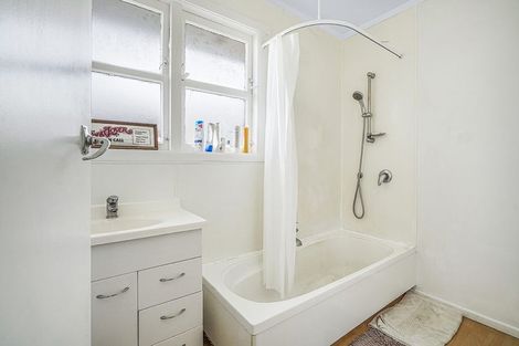 Photo of property in 25 Keats Crescent, Enderley, Hamilton, 3214