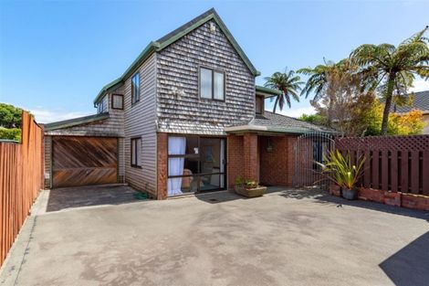 Photo of property in 6 Miro Street, Woburn, Lower Hutt, 5010