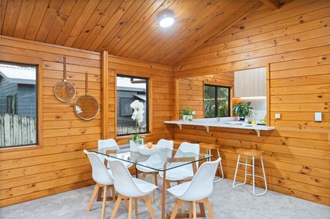 Photo of property in 8 Chardon Place, Henderson, Auckland, 0612