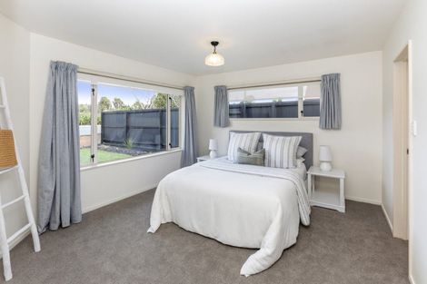 Photo of property in 1/131 Prestons Road, Redwood, Christchurch, 8051