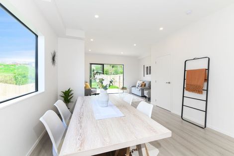 Photo of property in 51b Crestview Rise, Papakura, 2110