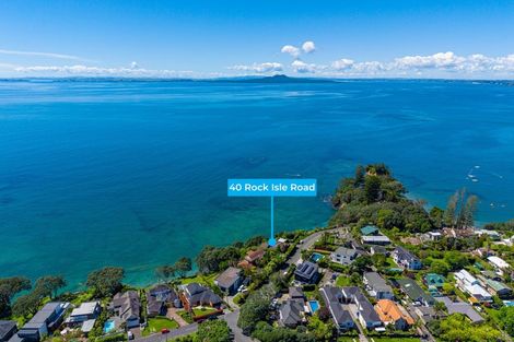 Photo of property in 40 Rock Isle Road, Torbay, Auckland, 0630