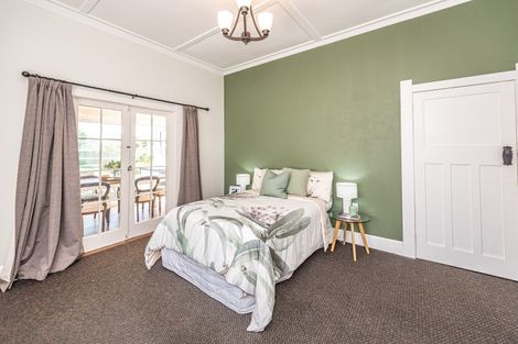Photo of property in 2 Godwin Crescent, College Estate, Whanganui, 4500