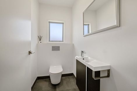 Photo of property in 22 Mercade Close, Stratford, 4332