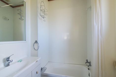 Photo of property in 1a Wing Crescent, Papakura, 2110