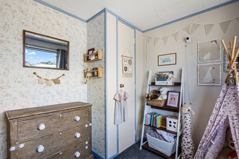 Photo of property in 13 Tahurangi Place, Spotswood, New Plymouth, 4310