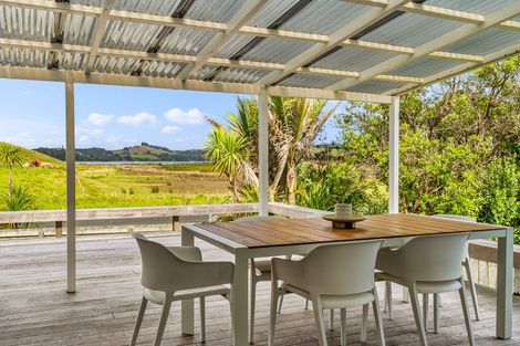 Photo of property in 744 Taiharuru Road, Taiharuru, Parua Bay, 0192