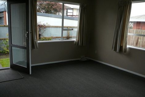 Photo of property in 4/14 Burdale Street, Riccarton, Christchurch, 8011