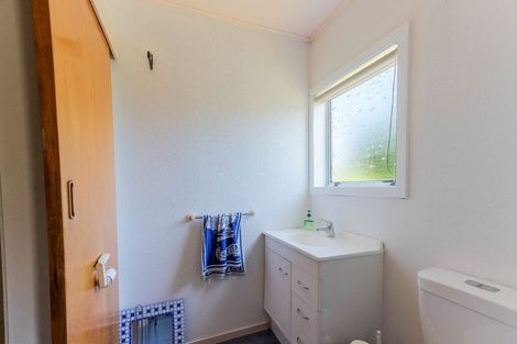 Photo of property in 18 Hunia Street, Marton, 4710