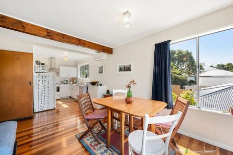 Photo of property in 2/172 Ohiro Road, Brooklyn, Wellington, 6021