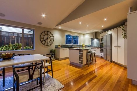 Photo of property in 14 English Oak Drive, Schnapper Rock, Auckland, 0632