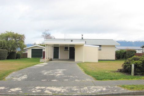 Photo of property in 35 Moana Crescent, Te Anau, 9600