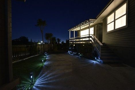 Photo of property in 38 Sunvue Road, Glen Eden, Auckland, 0602