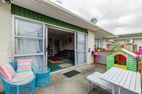 Photo of property in 6a Te Uruhi Grove, Paraparaumu, 5032