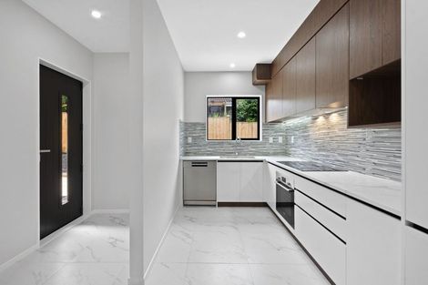 Photo of property in 28c Studfall Street, Pakuranga Heights, Auckland, 2010