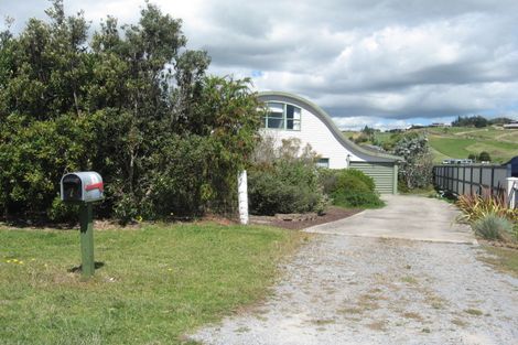 Photo of property in 7 Taipa Point Road, Taipa, 0420