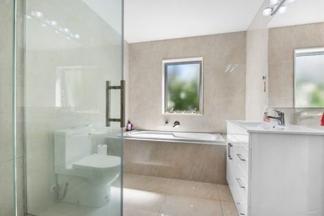 Photo of property in 1/76 Glamorgan Drive, Torbay, Auckland, 0630