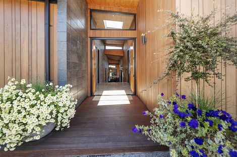 Photo of property in 35 Peregrine Place, Kinloch, Taupo, 3377